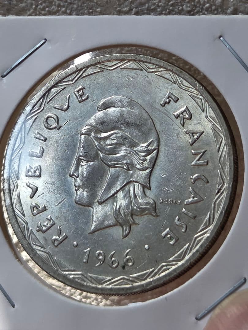 フランス領ニューへブリジース諸島　マリアンヌ像　100フラン銀貨　1966