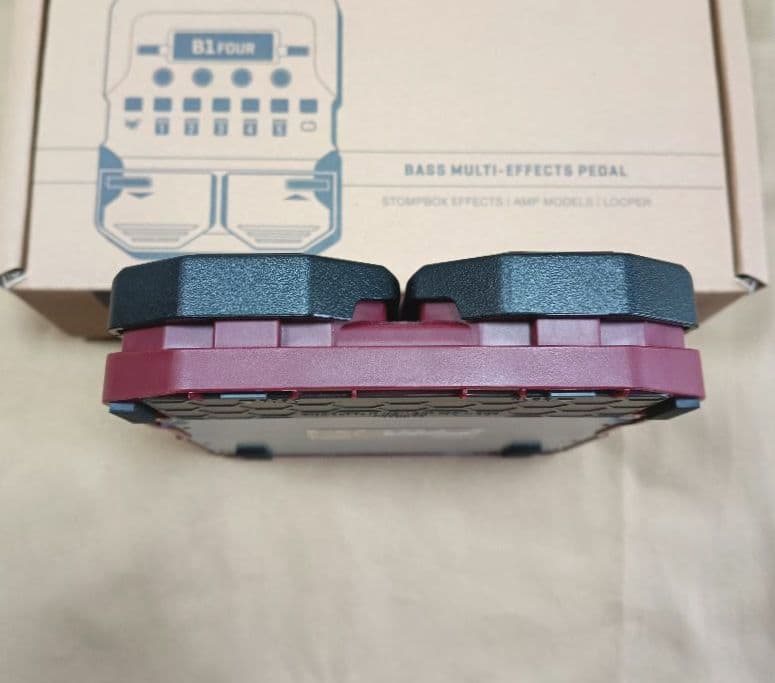 ZOOM B1 FOUR ベースエフェクター