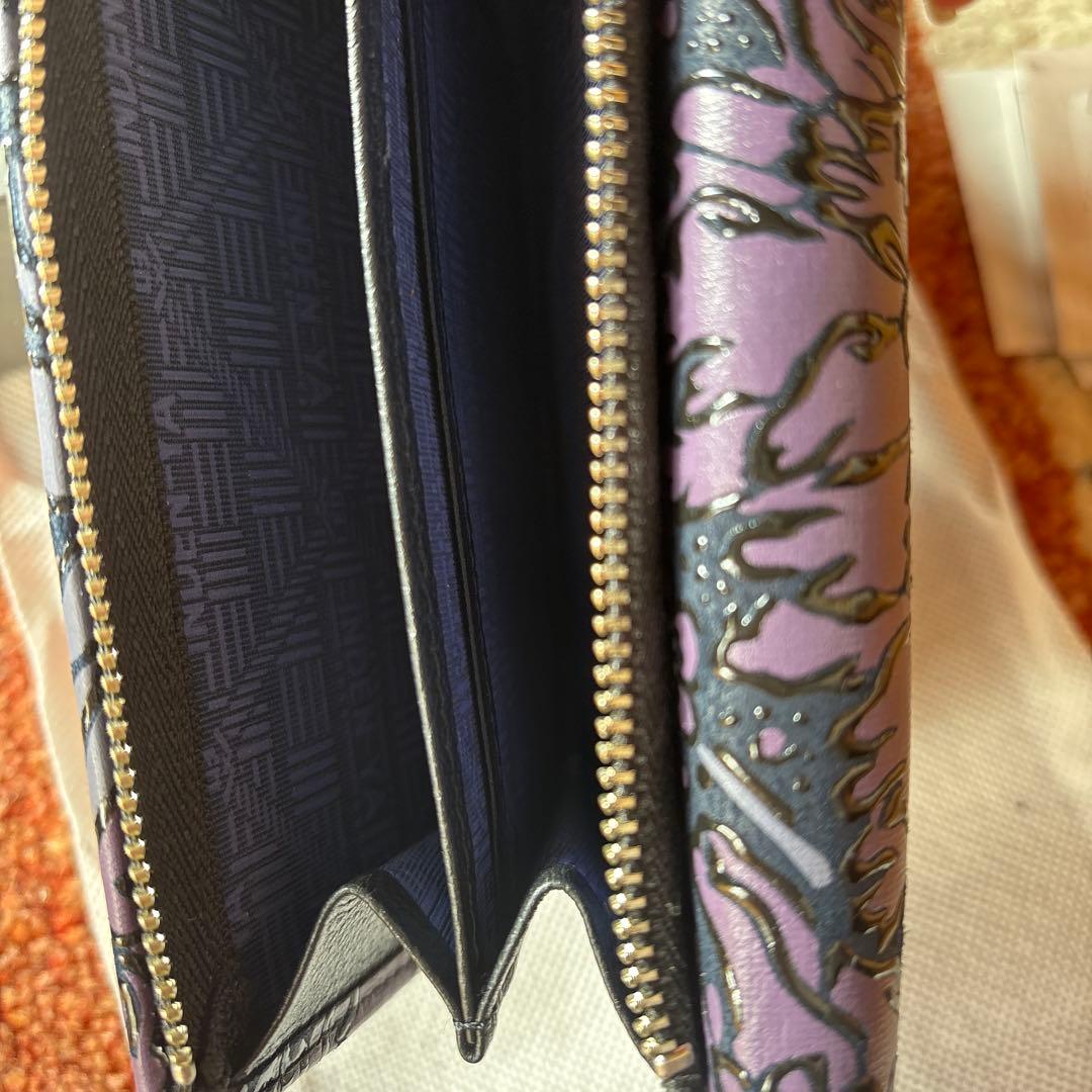 【美品・説明書付】印傳屋（いんでんや）二つ折り財布 花柄 紫×黒
