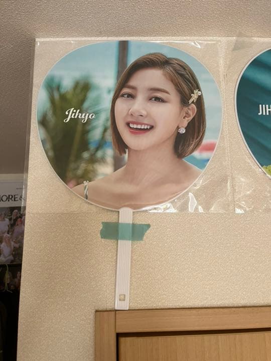 TWICE グッズ ジヒョ チェヨン トレカ feelspecial ポスター