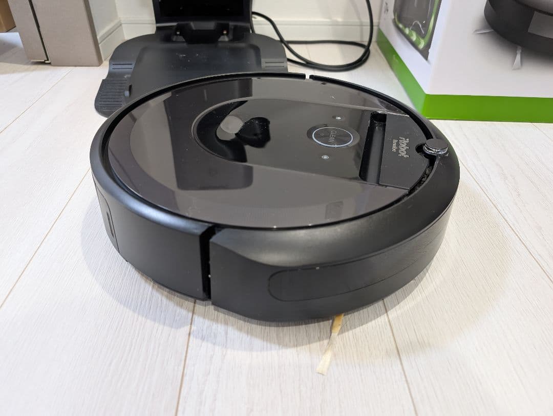ミ*ー様 iRobot Roomba i7+ 本体