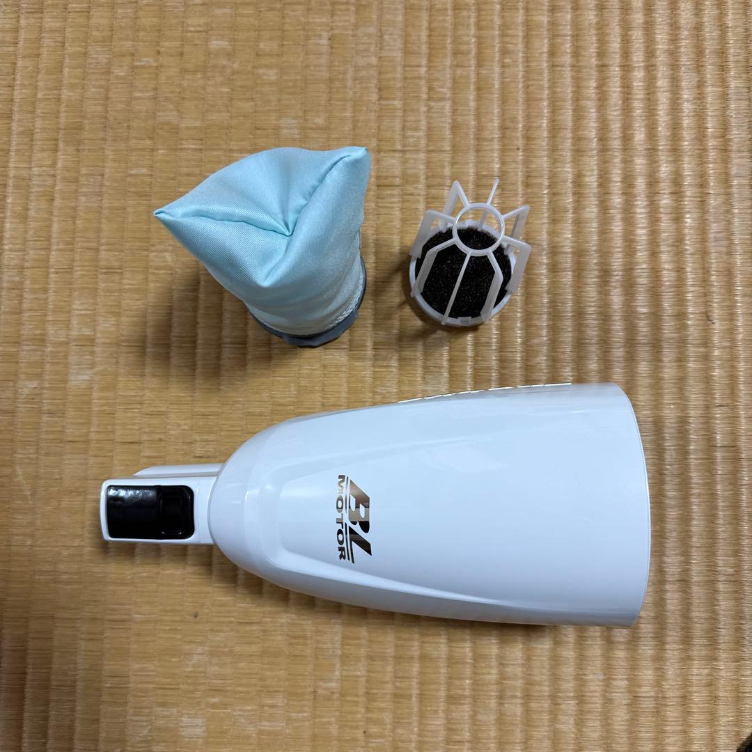【中古】マキタ makita 18V CL281FDZW 充電式クリーナー