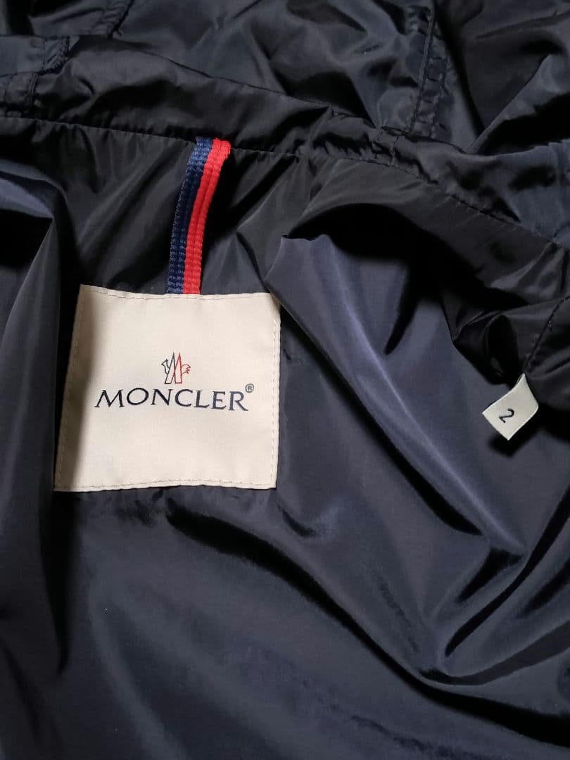 MONCLER ネイビー フード付きジャケット