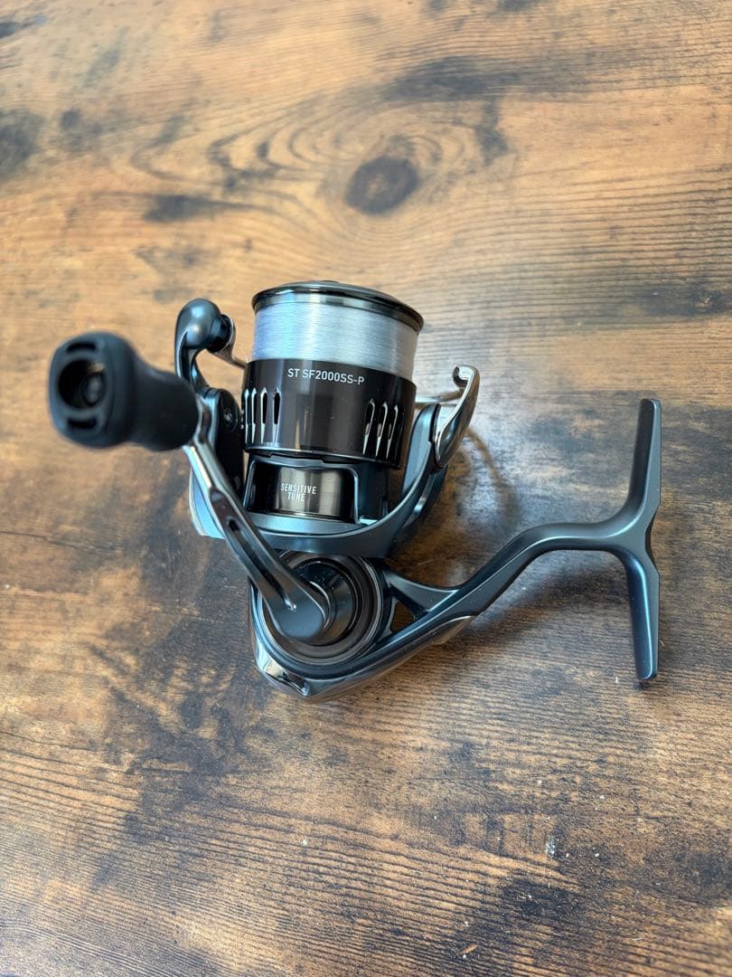 Daiwa 23エアリティ st sf 2000SS-P