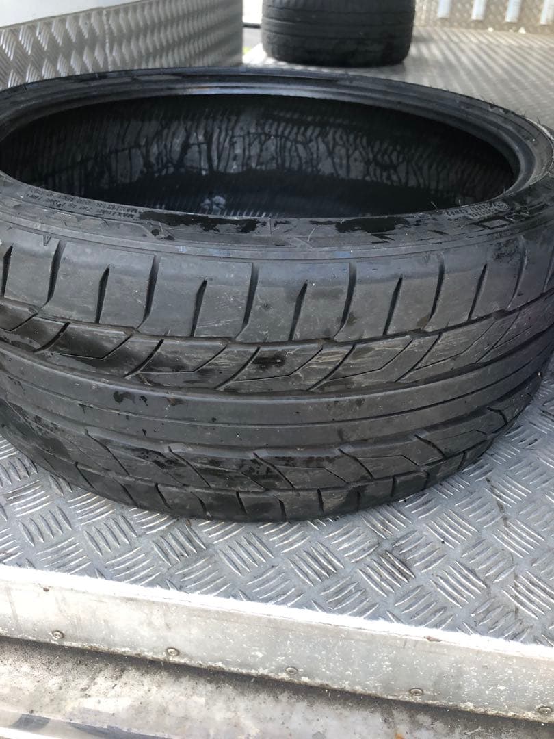 タイヤ・ホイール NITTO NT555 G2 245/35/21