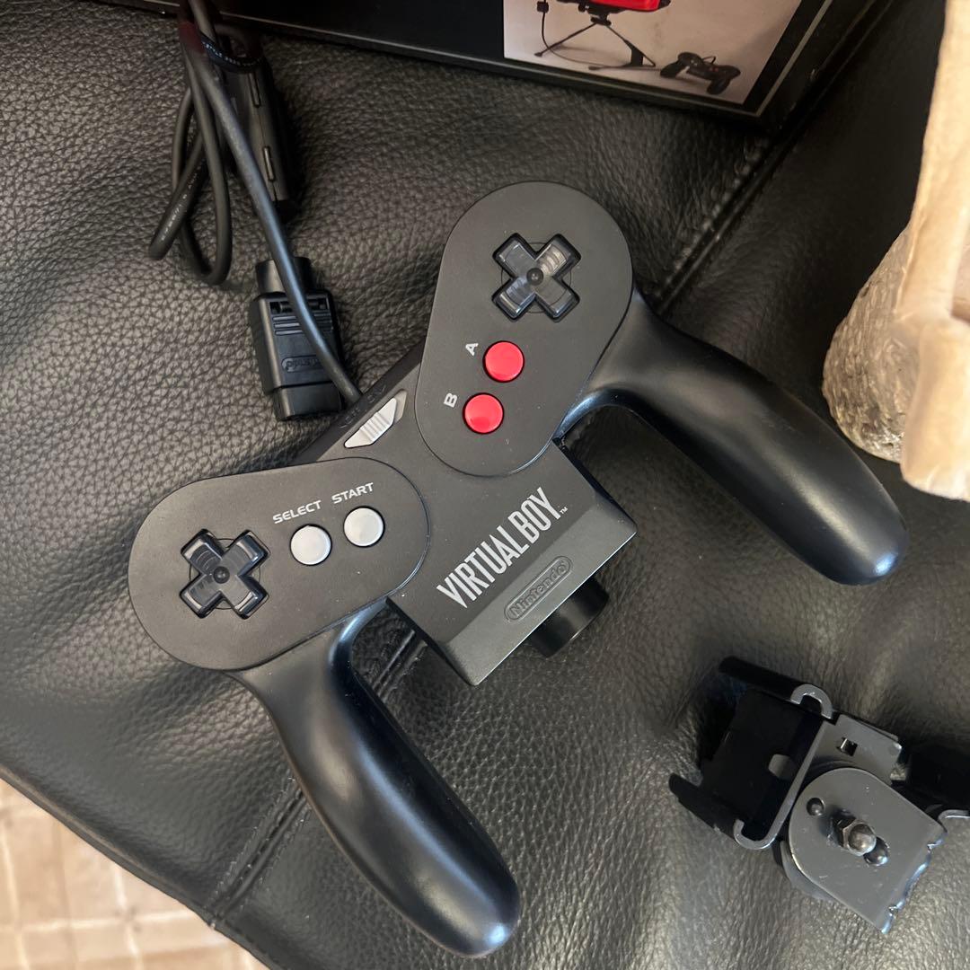 Nintendo / ニンテンドー　VIRTUAL BOY ソフト付き