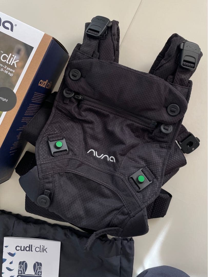 NUNA cudl clik 抱っこひも ブラック