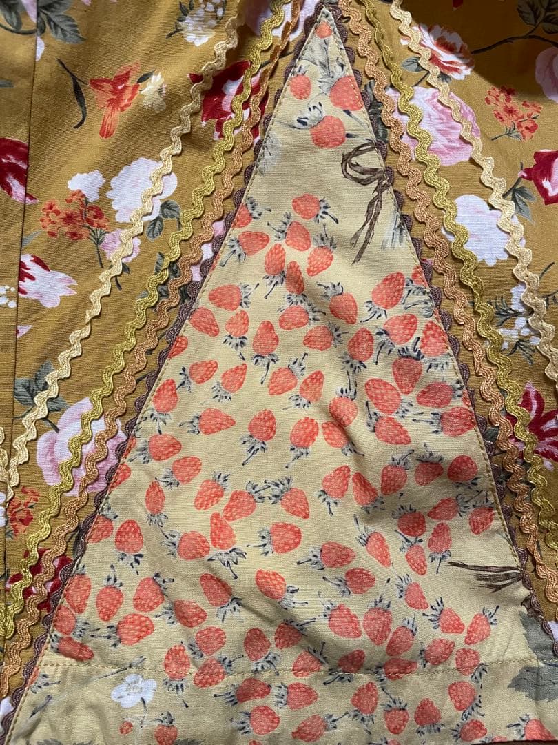 b*y様 ピンクハウス　定価12.8万　薔薇とチューリップパッチワーク吊りスカー