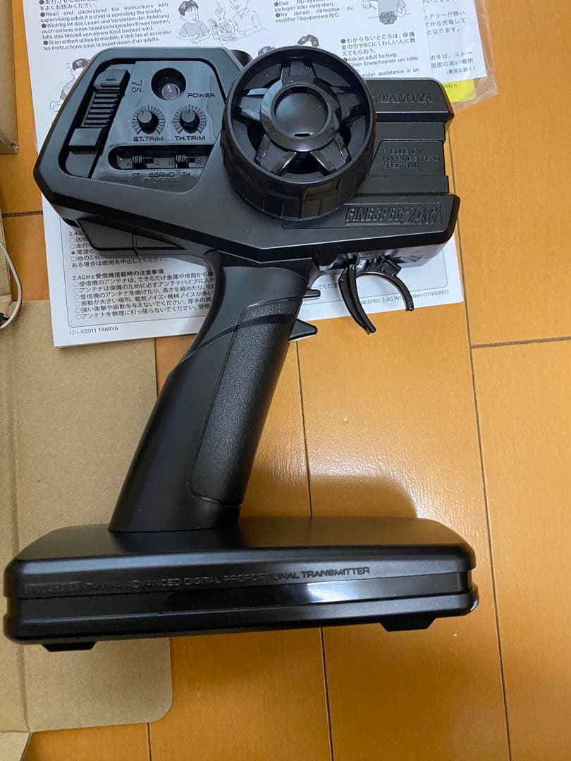 タミヤ　ファインスペック24G ラジコンプロポセット(バッテリー、充電器無し)。
