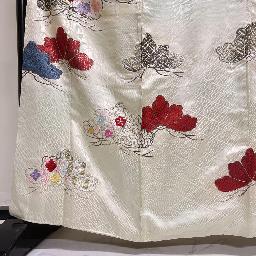 振袖　セミアンティーク　刺繍　松葉　菊花 七宝　着物　125tz
