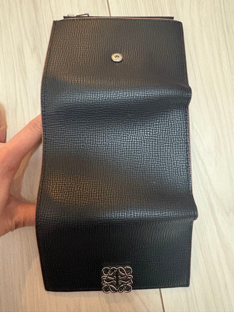 新品　LOEWE 三つ折り財布 ブラック