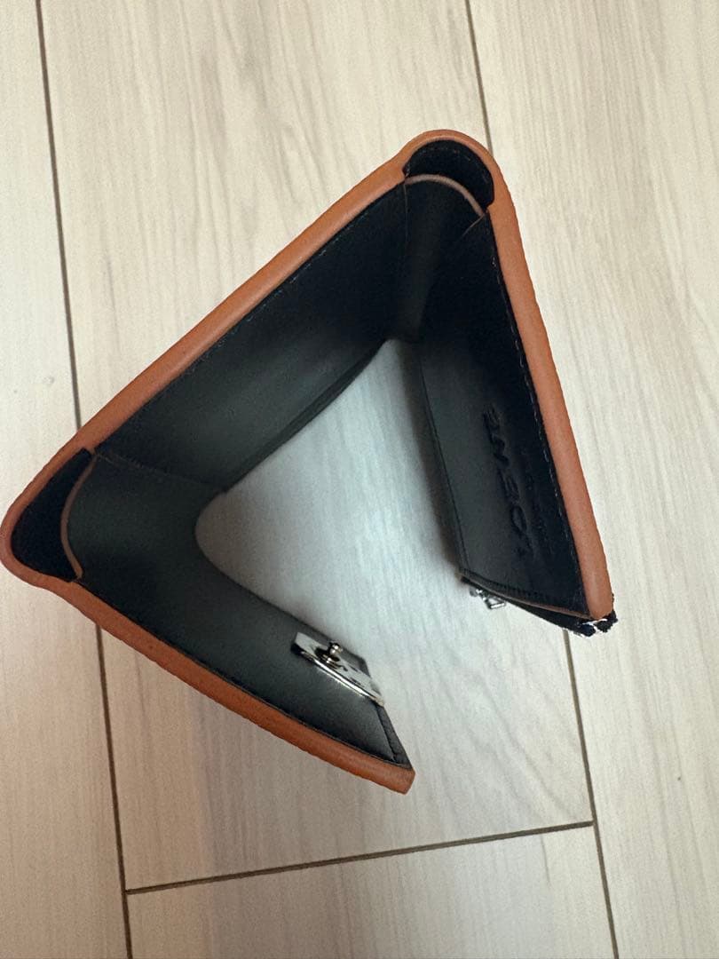 新品　LOEWE 三つ折り財布 ブラック
