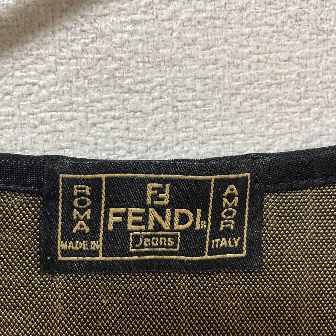 FENDI ロゴプリント 半袖Tシャツ