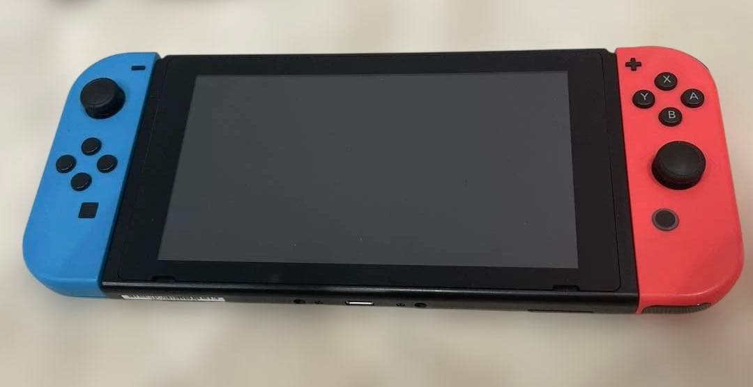 NINTENDO SWITCH 本体　付属品付き