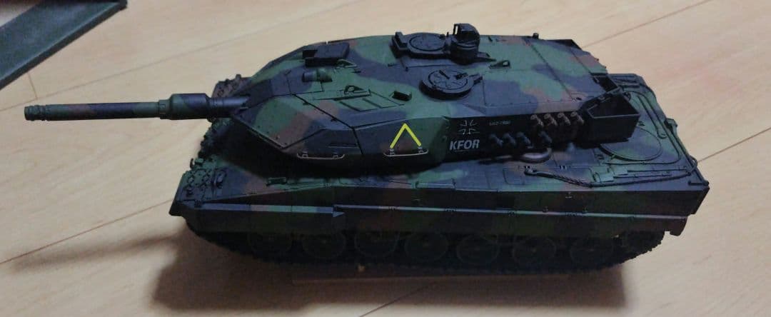 戦*)様 東京マルイ RCバトルタンク LEOPARD2 A5