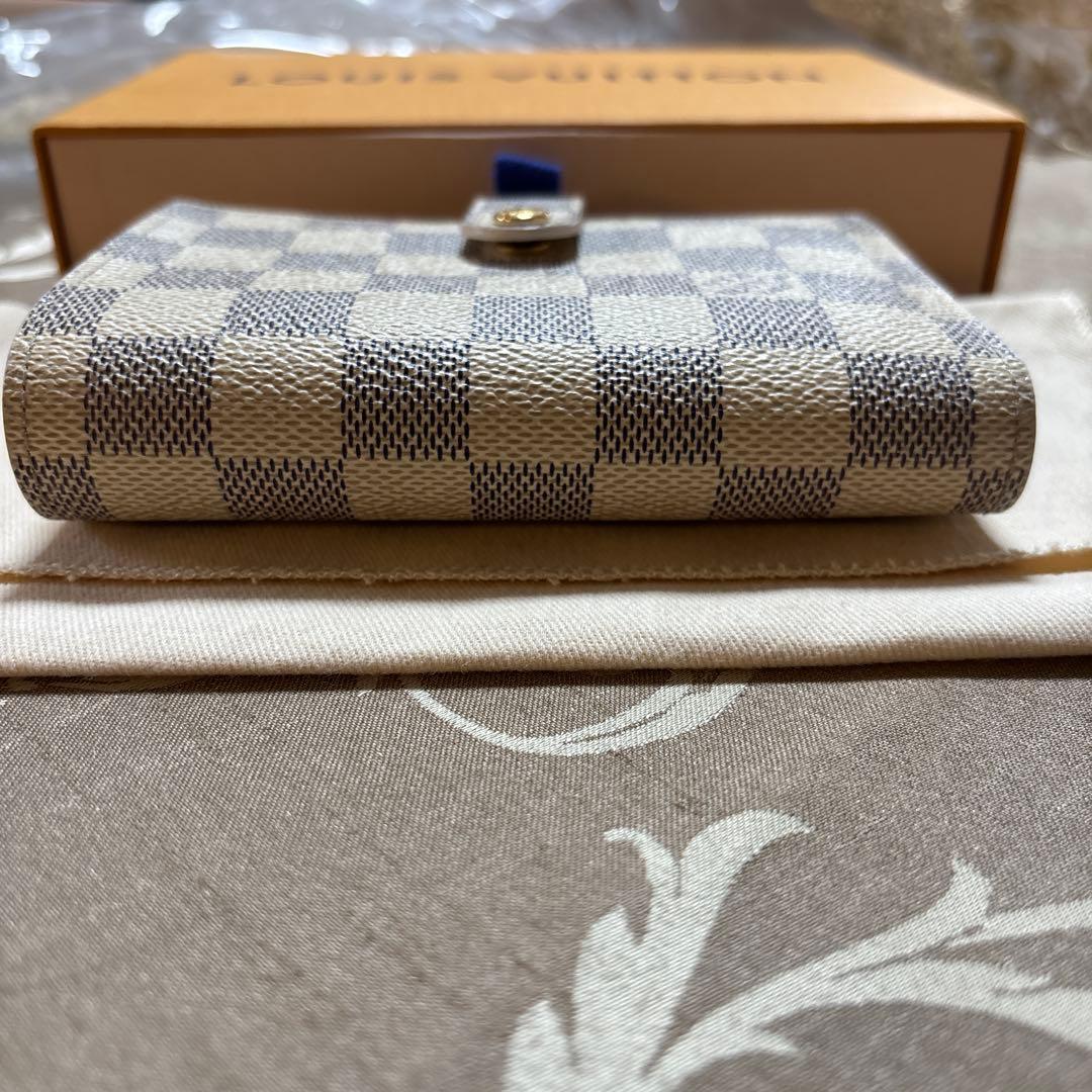 【未使用に近い】LOUIS VUITTON ダミエ アズール 二つ折り財布