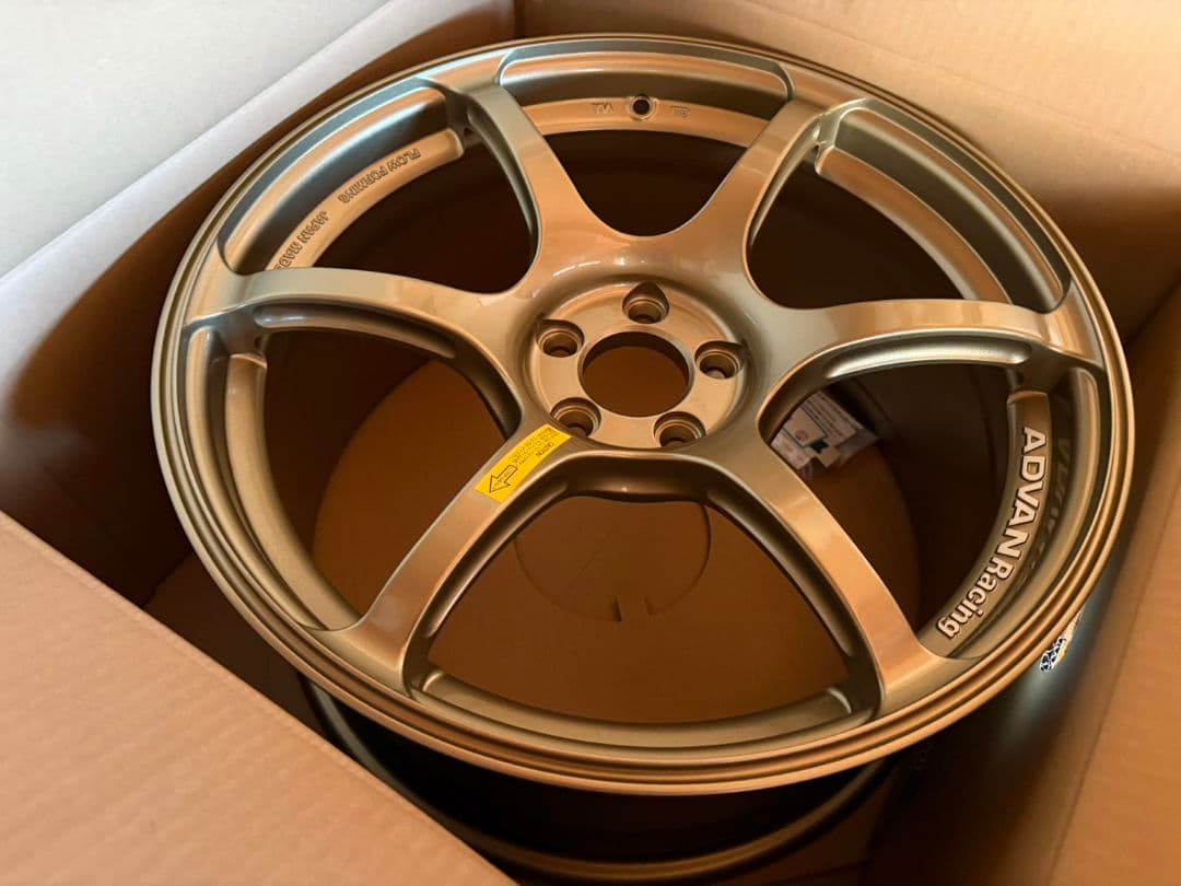 平*能様 ②ADVAN Racing RGⅢ 18×9J 5/100