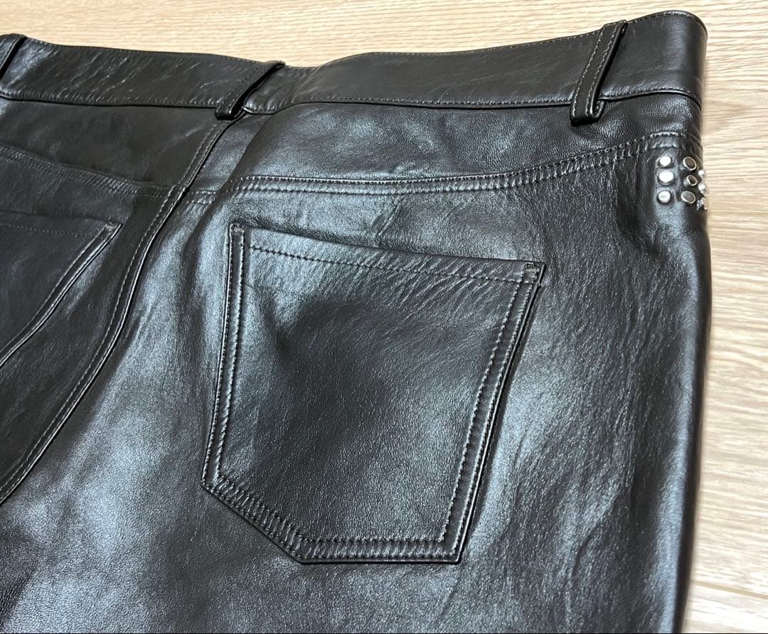 ZARA × Ludovic de Saint Sernin レザースリムパンツ