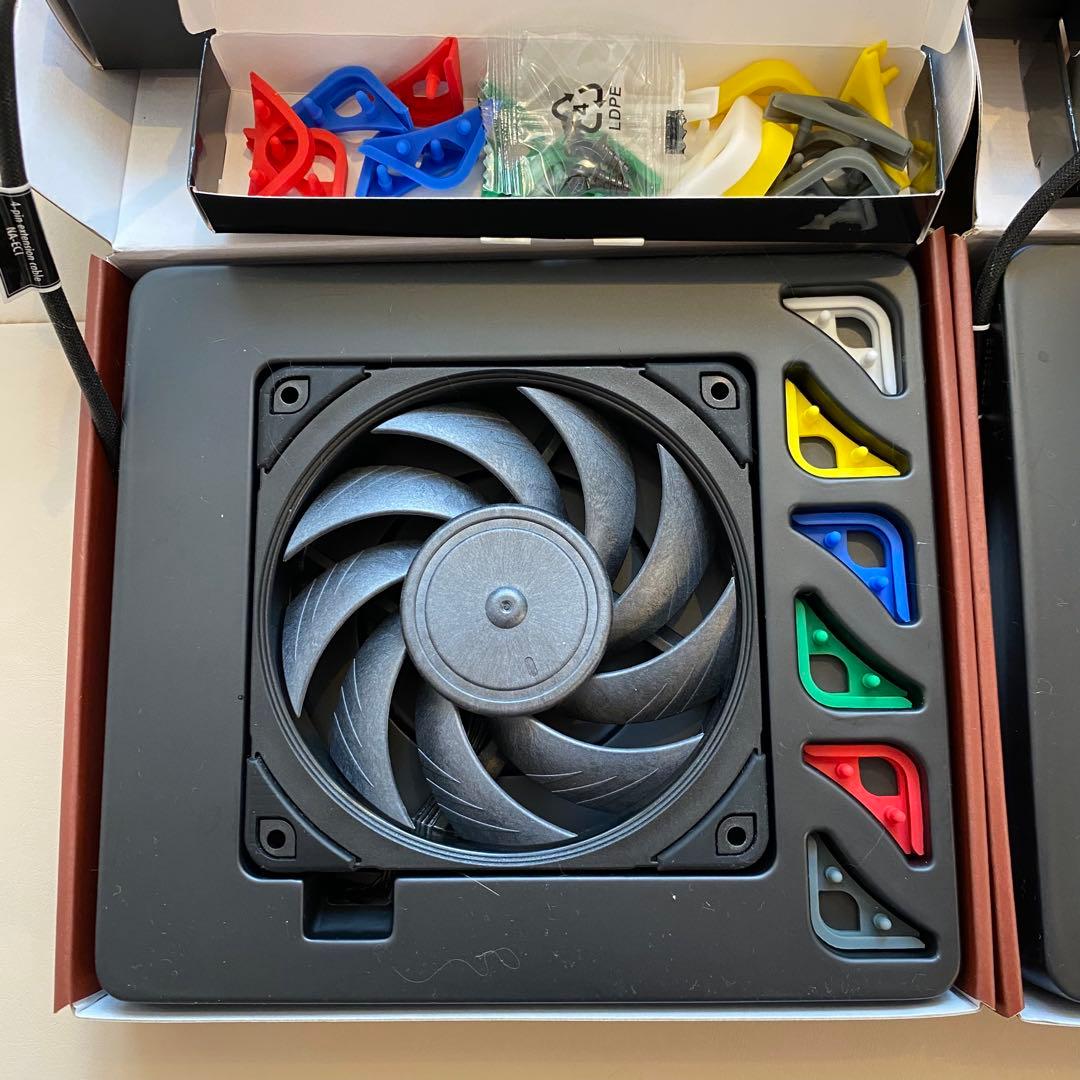 Noctua NF-A12x25 chromax.black 4個セット