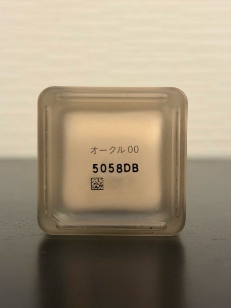 【新品未使用】タンフリュイドエクラ　マット・オークル00