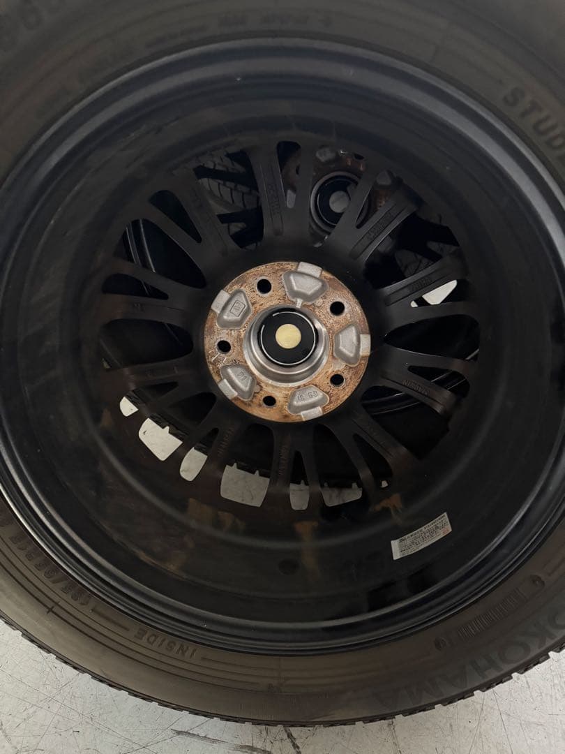マックィーン185/65r15 スタッドレス ホイールセット