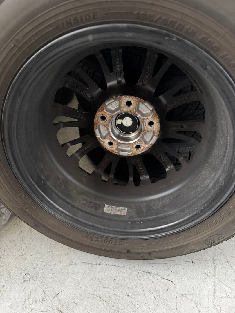 マックィーン185/65r15 スタッドレス ホイールセット