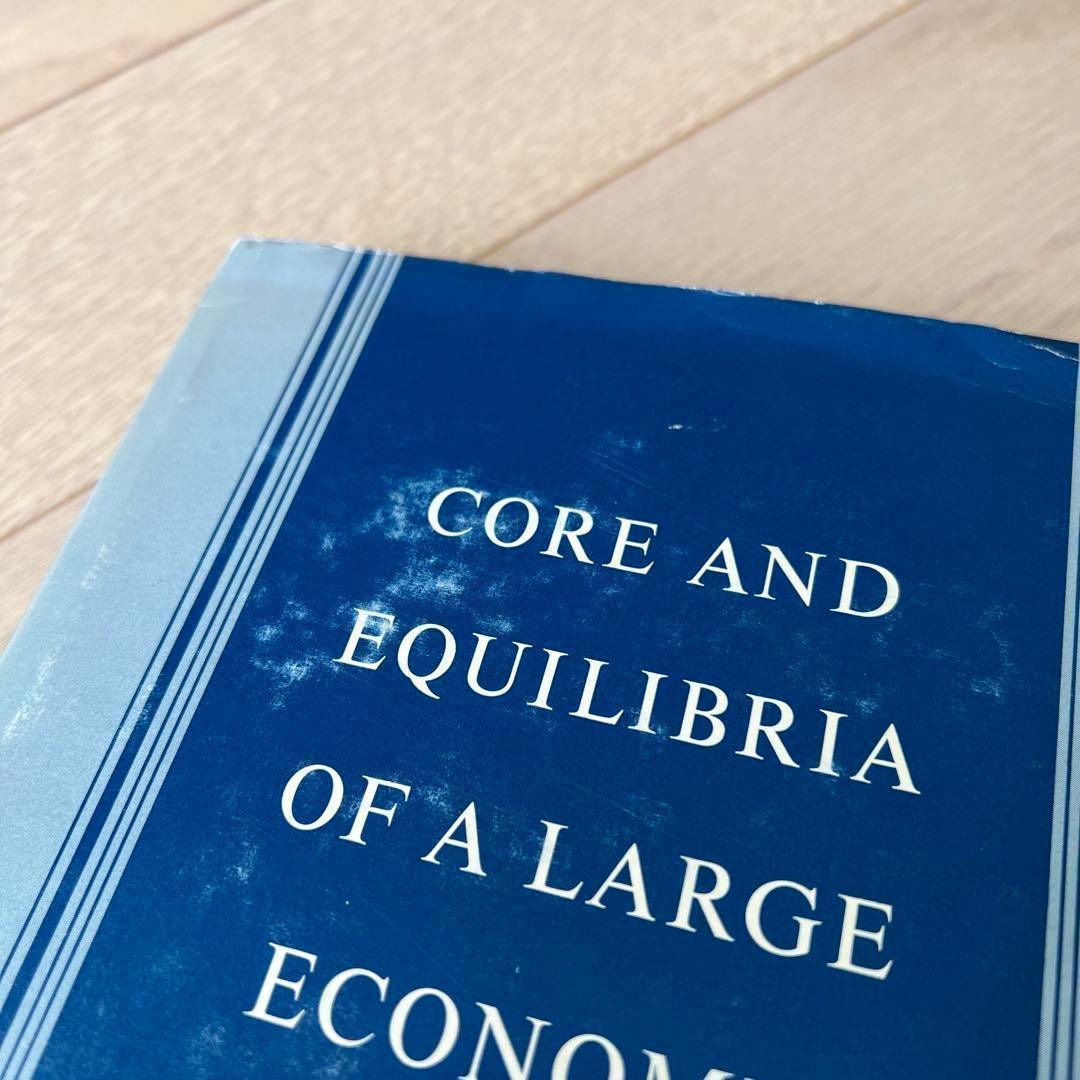 洋書 Core and Equilibria of a Large Economy