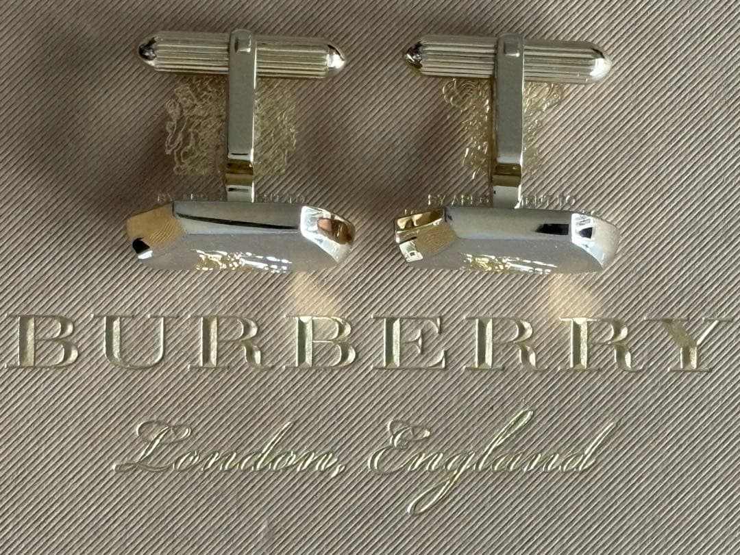 美品 BURBERRY スターリングシルバー製カフリンクス※付属品無し