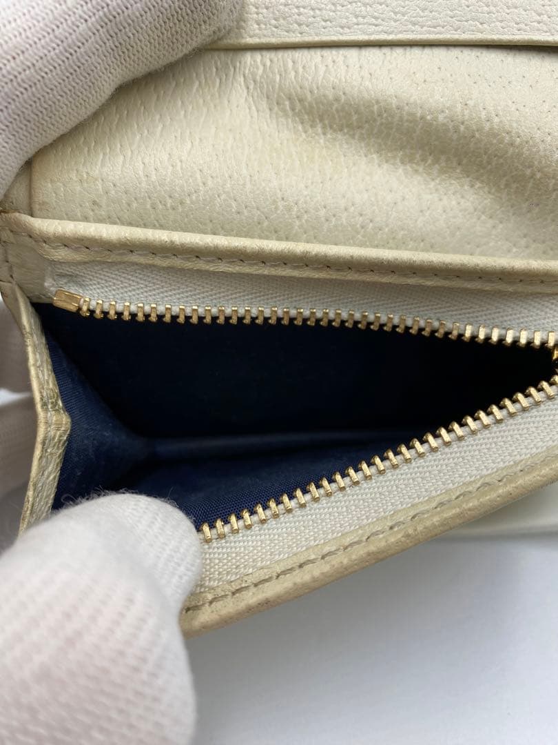 美品‼️グッチ 二つ折り財布 オフディア GGマーモントシェリーライン