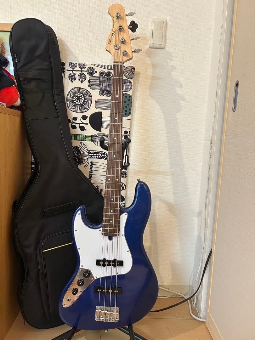 Bacchus Universe Series エレキベース 青 レフティ