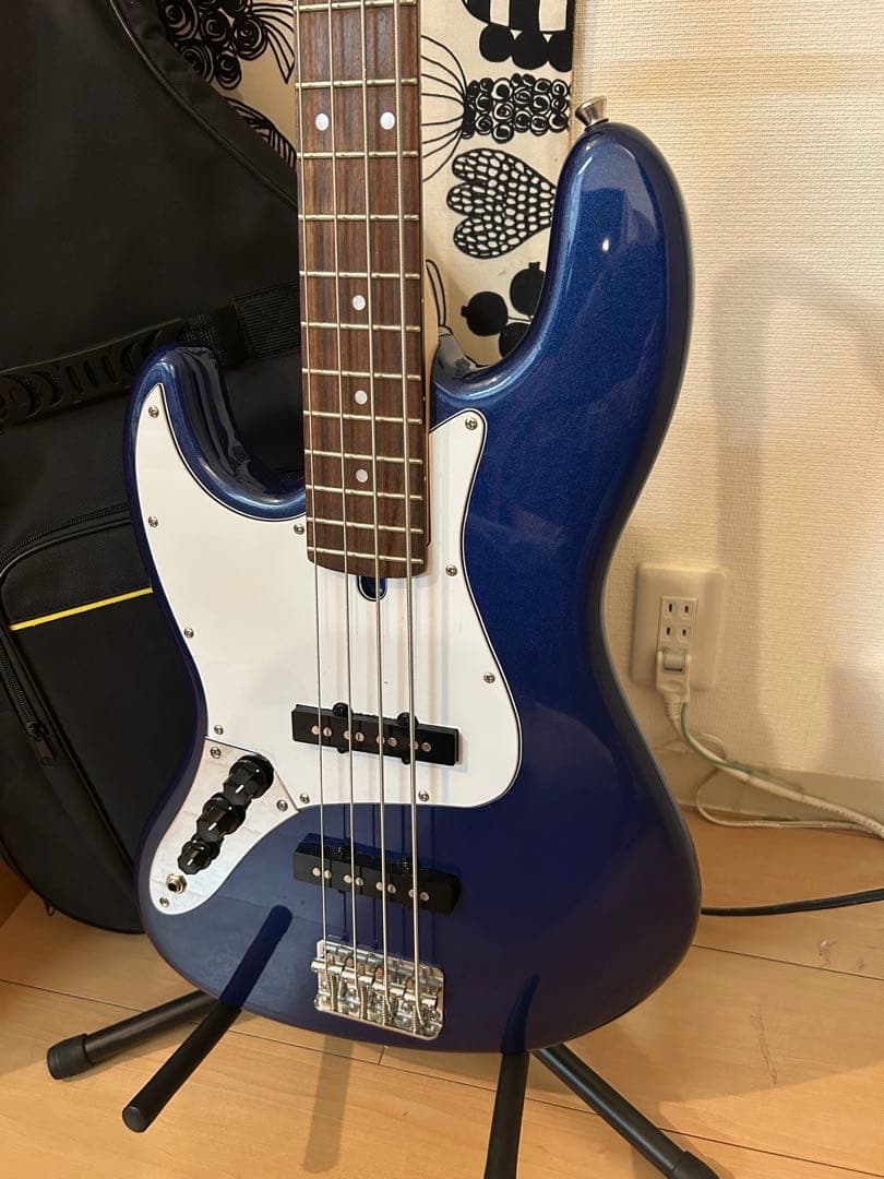 Bacchus Universe Series エレキベース 青 レフティ