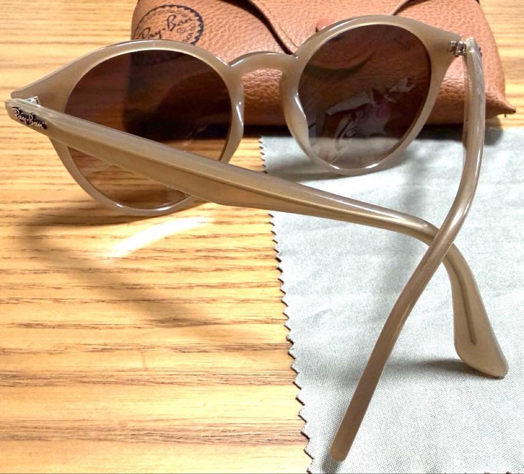 Ray-Ban レイバン　サングラス ベージュ