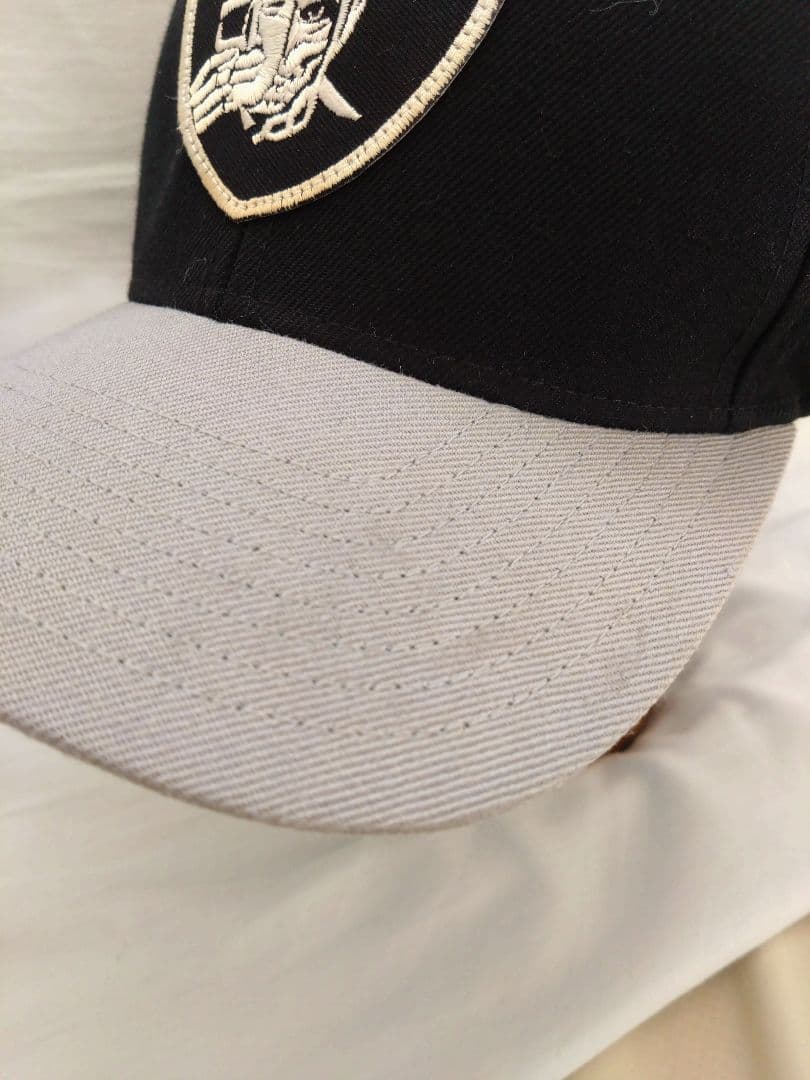 RAIDERS 刺繍ロゴワッペン キャップ 中古スナップバックyupoong