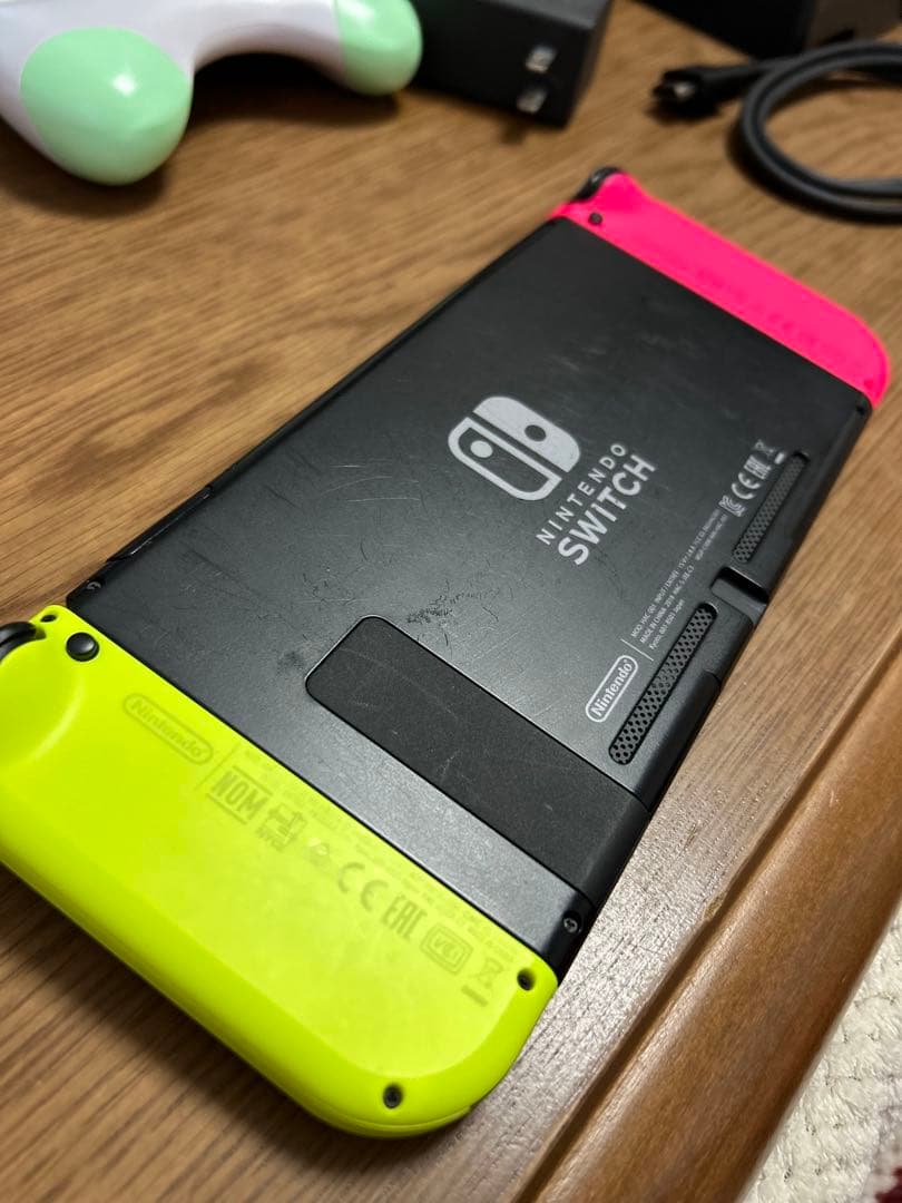 ⭐︎★美品 付属品多数!!プロコン付き★⭐︎Nintendo Switch 本体