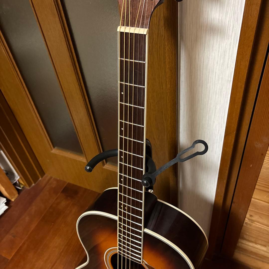 James J300A 小ぶりで弾きやすい　トップ単板　訳あり　さらに値下げ❗️