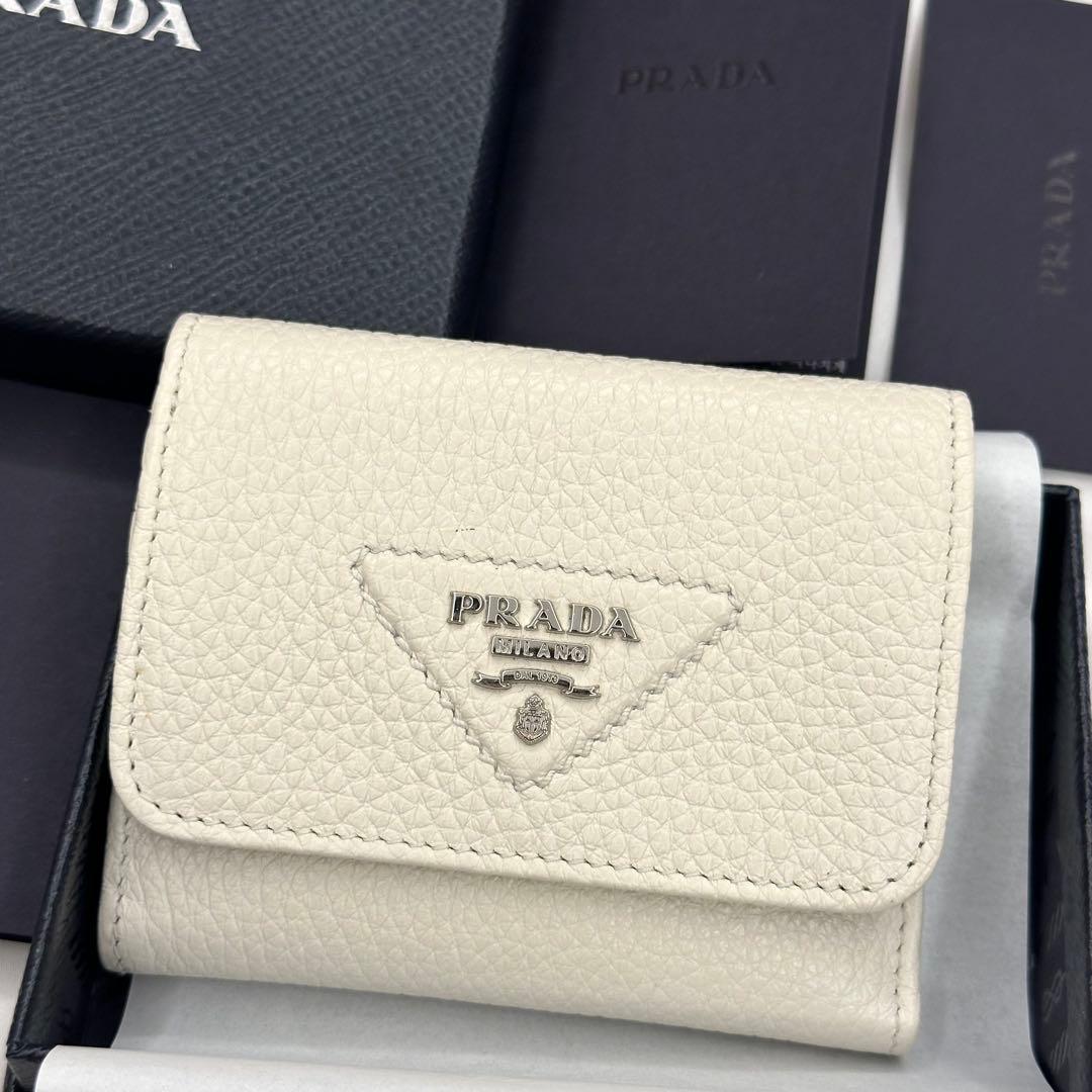 【新品】 PRADA プラダ ヴィッテロ ダイノレザー 三つ折り 財布 白