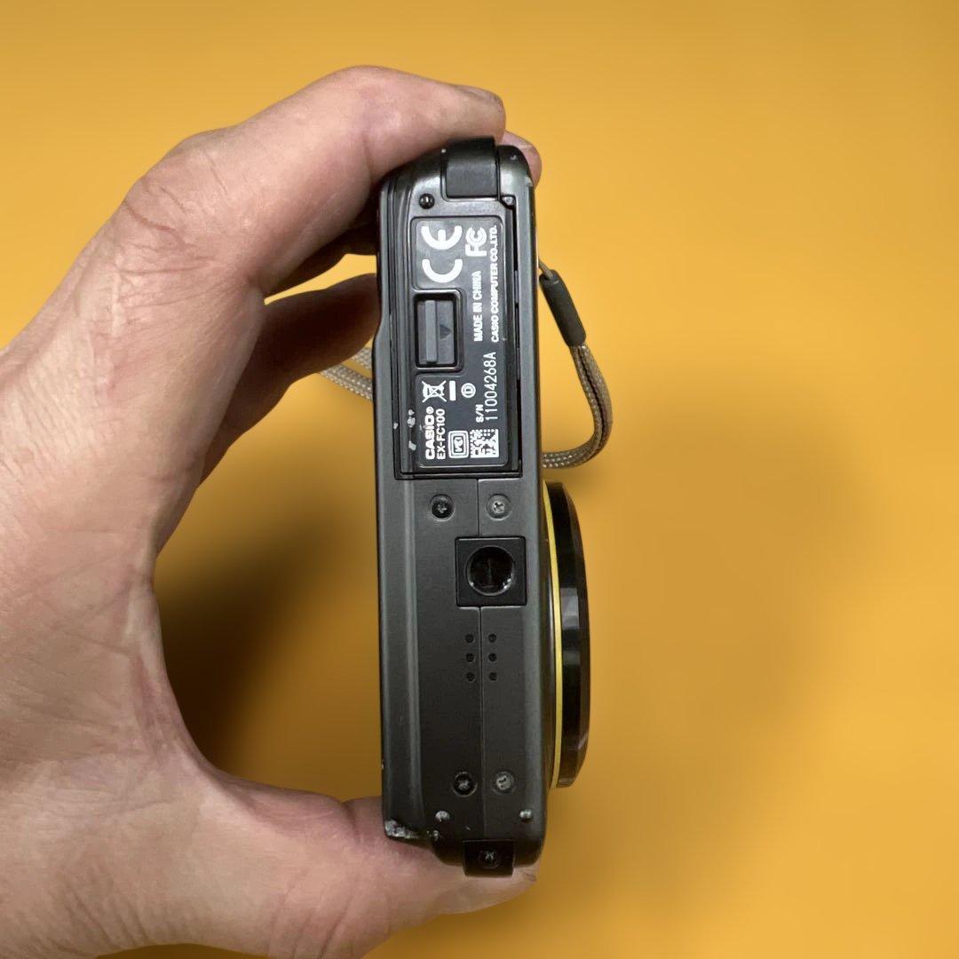 CASIO EXILIM EX-FC100 コンパクトデジタルカメラ