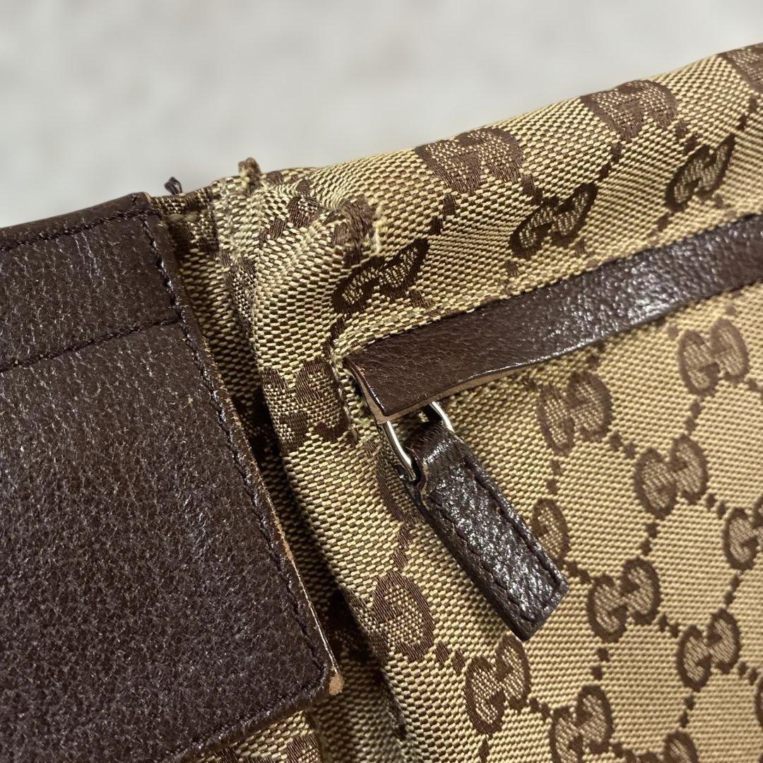Gucci GGパターン ボディバッグ シェリーライン
