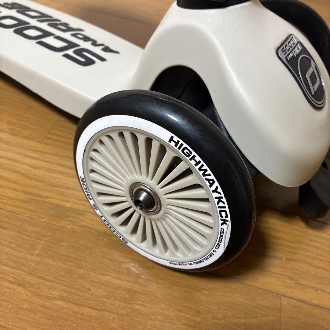 【美品】室内使用のみ✨ SCOOT AND RIDE ハイウェイキック バイク