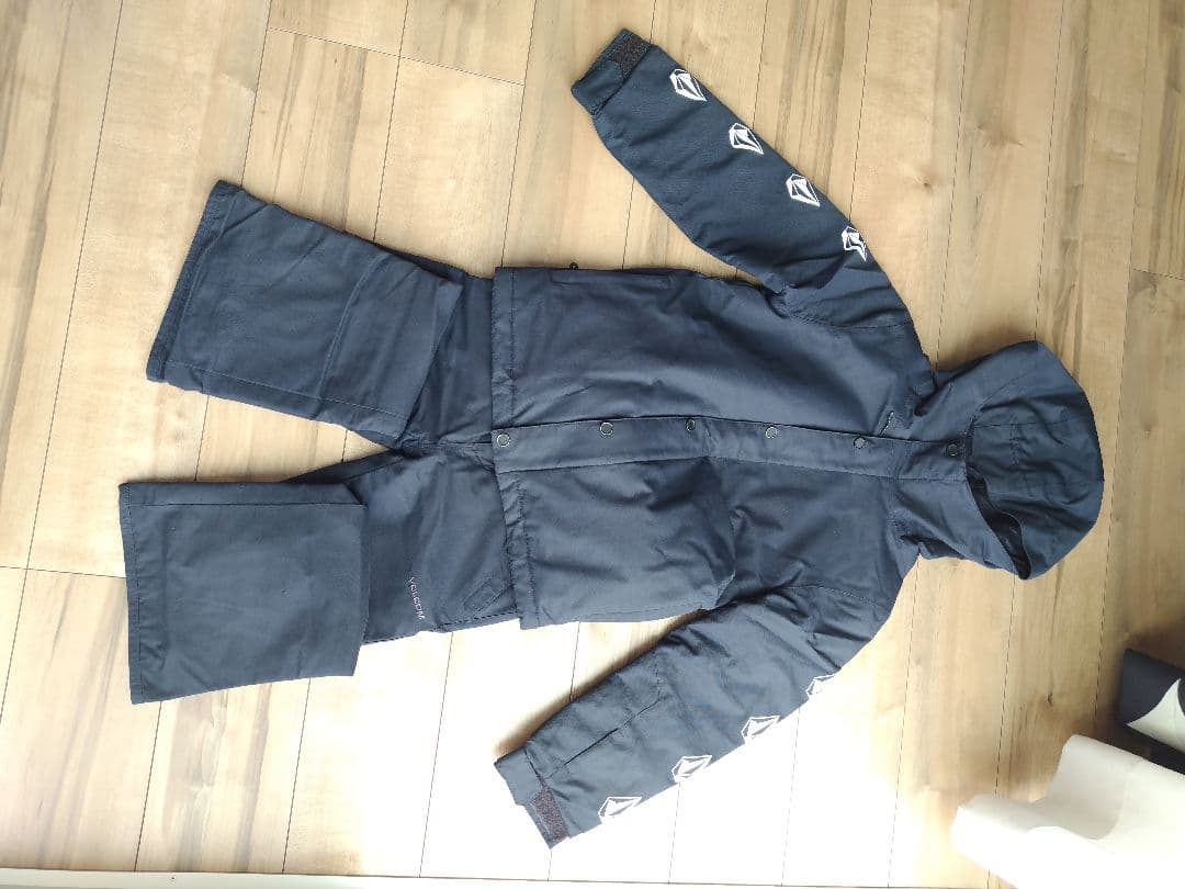 VOLCOM 子ども用スキーウェア スノーボートウェア　130