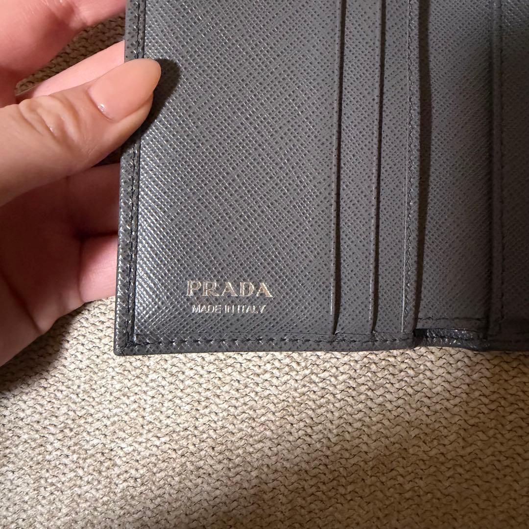 外箱/保証書付き PRADA ミニ財布 サフィアーノレザー リボン