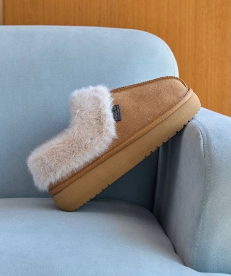靴 CLOUDY FLATFORM FUR MULES