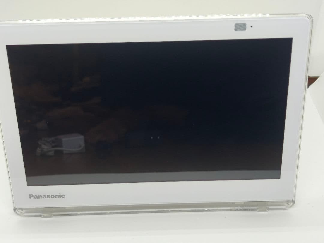 【極美品 2025年製】Panasonicポータブルテレビ UN-10E11-W