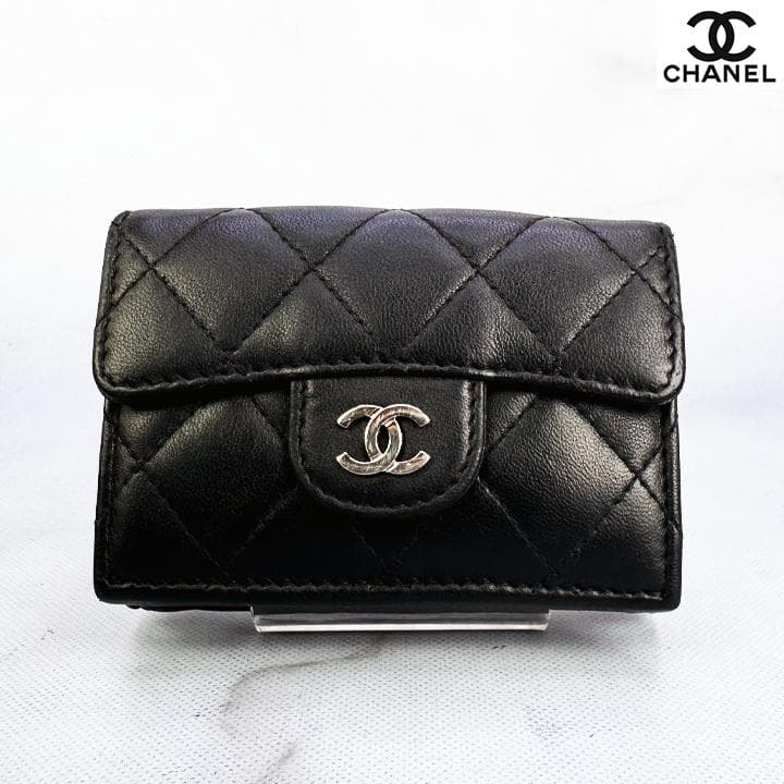 579　CHANEL シャネル　ラムスキンマトラッセ　Wホック　三つ折りミニ財布