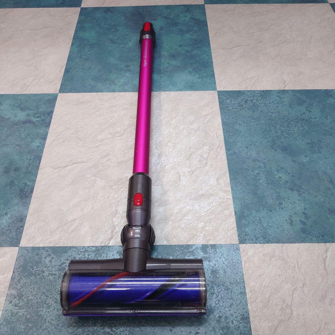 Dyson V8 スティッククリーナー（ジャンク品）