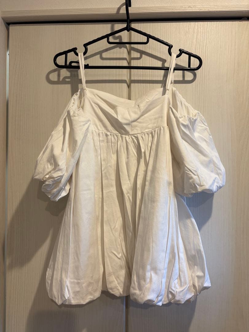 【中古品】 anuans オフショルダーバルーンキャミソール