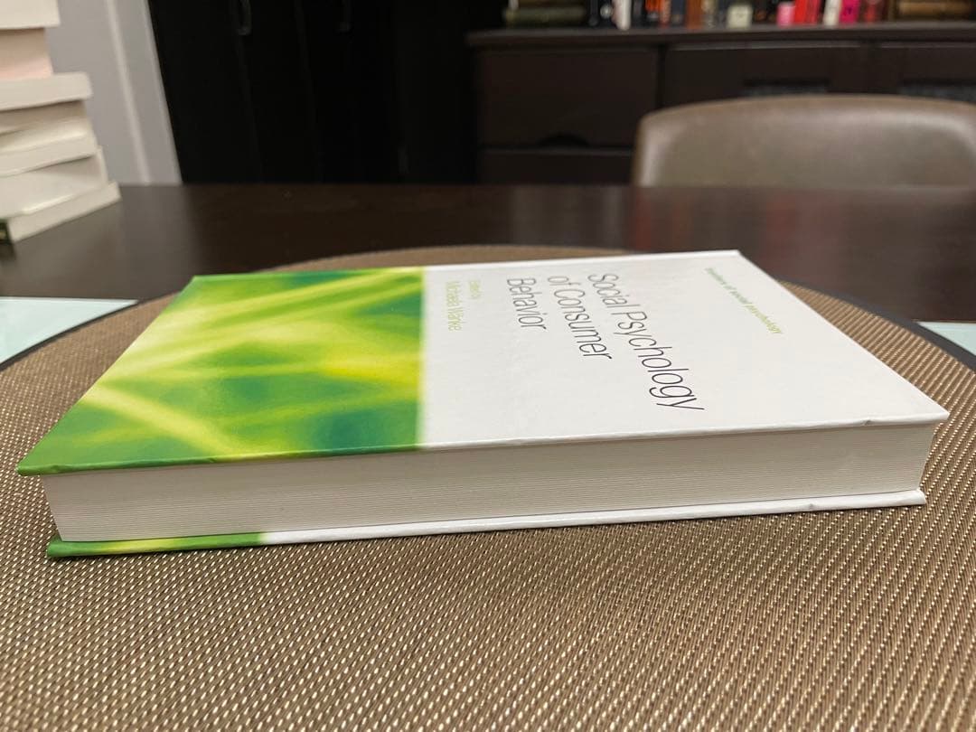 洋書 Social Psychology of Consumer Behavior