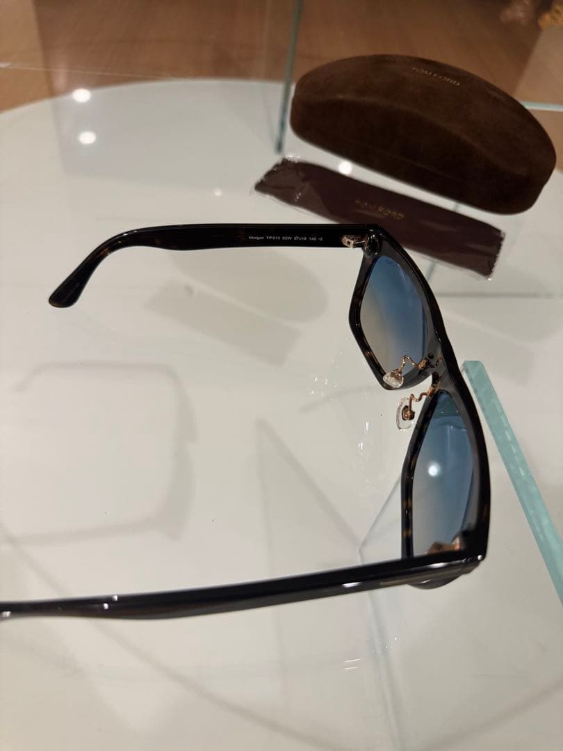 TOM FORD ユニセックスサングラス