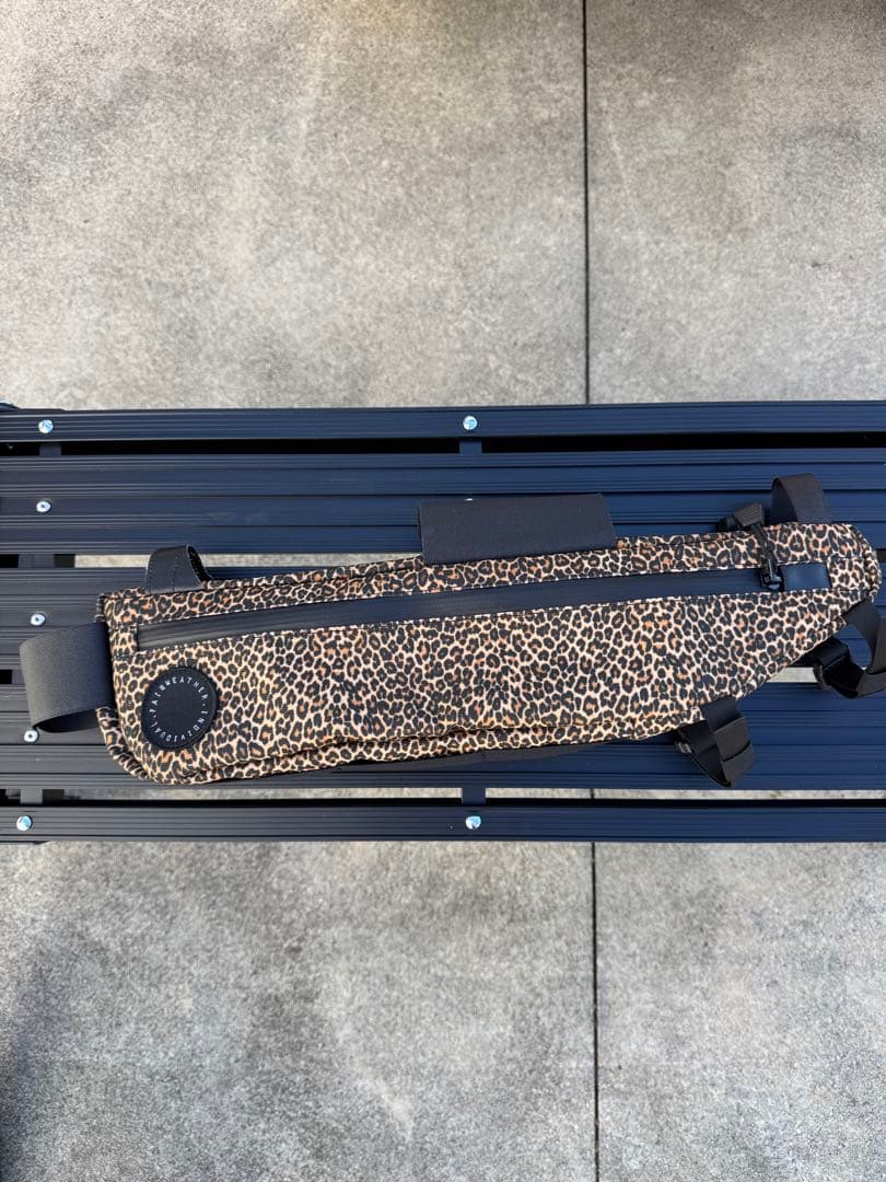フェアウェザー FAIRWEATHER frame bag leopard