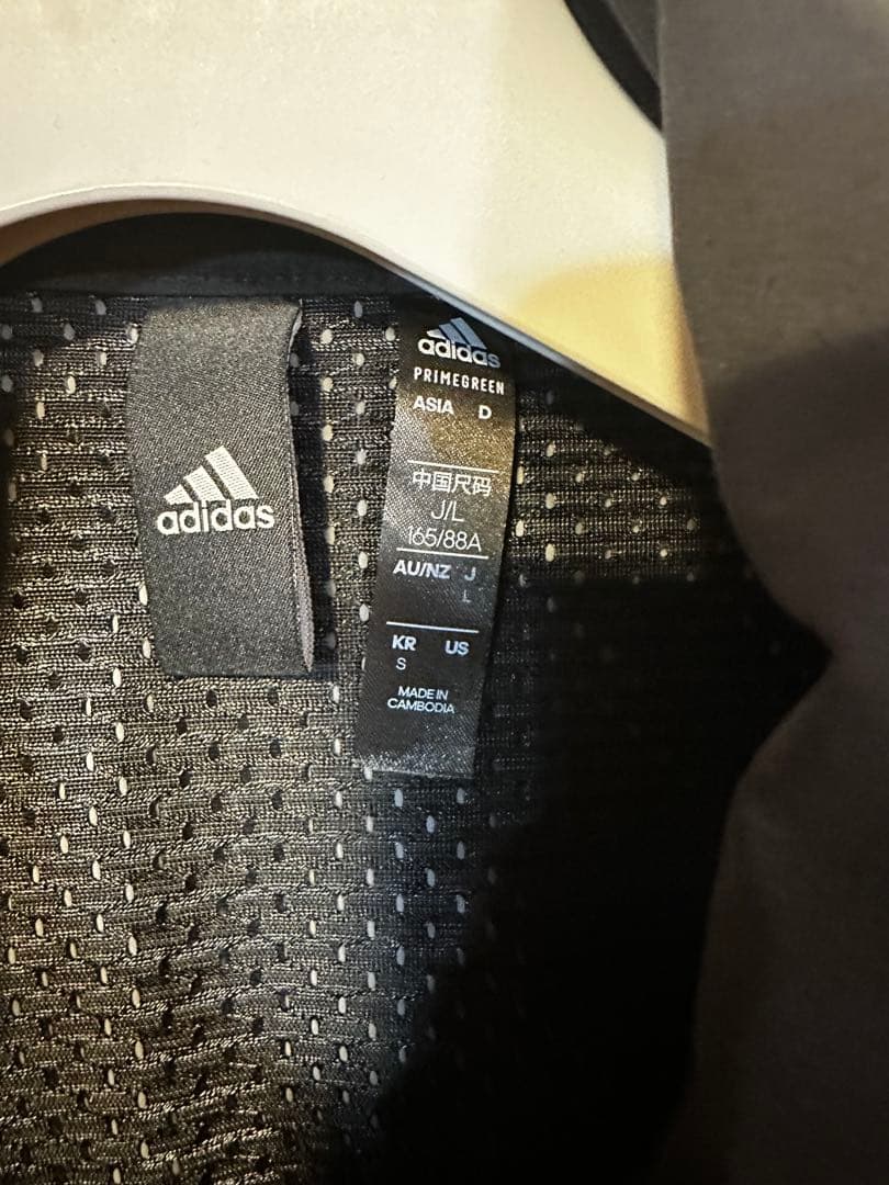 adidas ブラック ロングコート フード付き